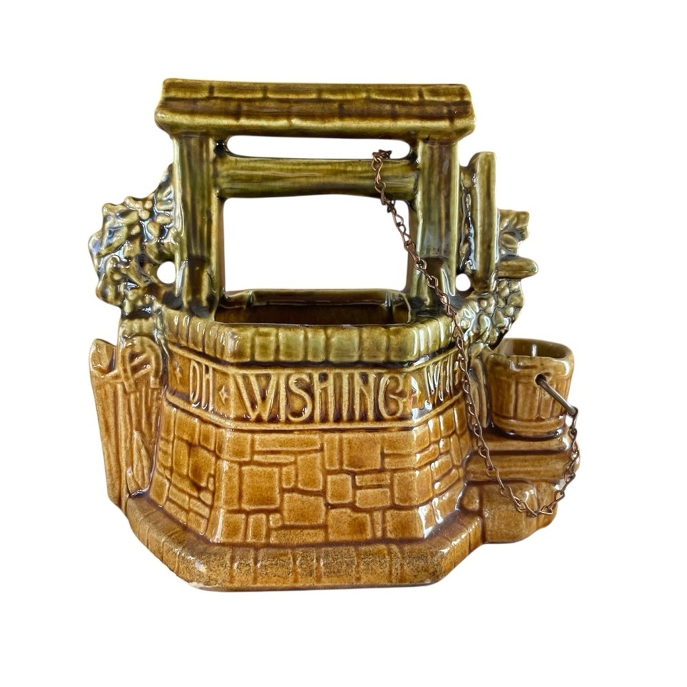 Mccoy MCM Vintage Pottery Wishing Well Vase Planter with Chain Attached